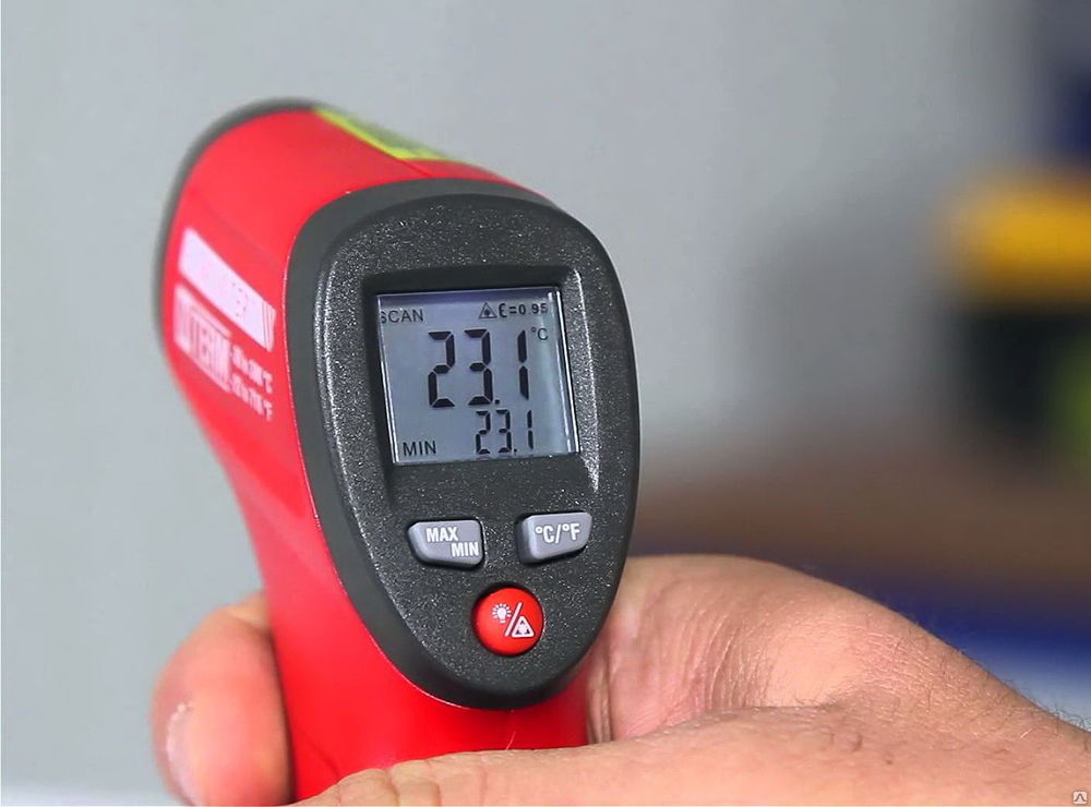 Проверка пирометра. Пирометр инфракрасный deko cwq01. Пирометр флюк. Проверка пирометра. Оптический ручной пирометр.